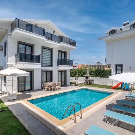 Вилла Modern Newly Built 4 Bedroom With Pool And Garden In Central Hisaronu *