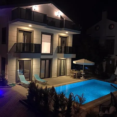 Modern Newly Built 4 Bedroom With Pool And Garden In Central Hisaronu Fethiye