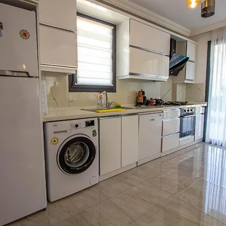 Modern Newly Built 4 Bedroom With Pool And Garden In Central Hisaronu